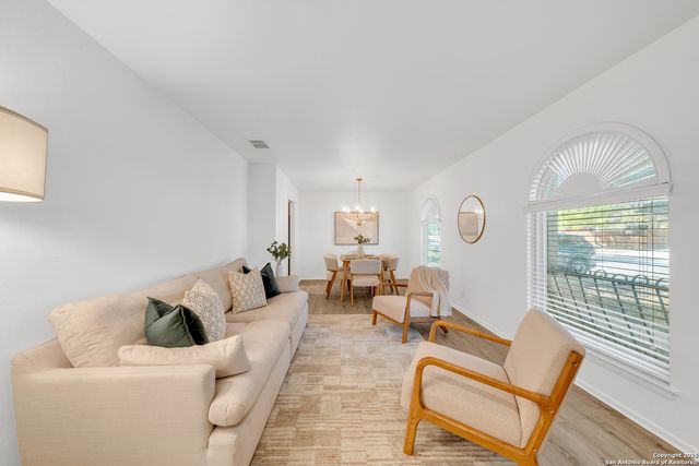 9114 George Kyle, San Antonio, TX 78240