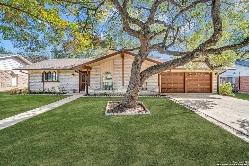 9114 George Kyle, San Antonio, TX 78240