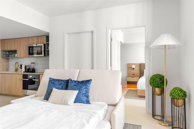 159 NE 6th Street 2409, Miami, FL 33132
