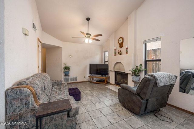 628 Cindy Place, Las Cruces, NM 88001