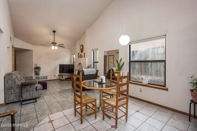 628 Cindy Place, Las Cruces, NM 88001