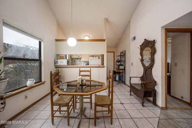 628 Cindy Place, Las Cruces, NM 88001