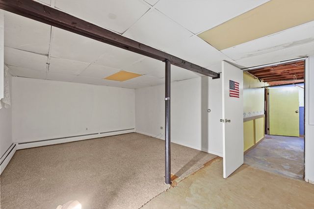 32 Mead Ave, Pittsfield, MA 01201