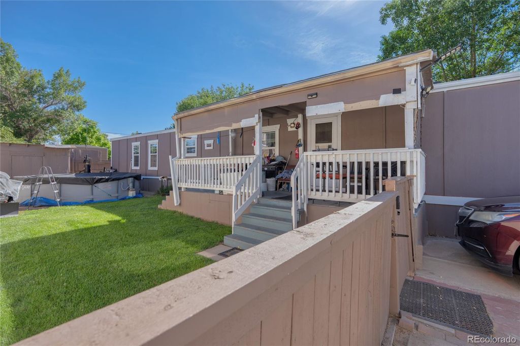 806 Birch Street, Hudson, CO 80642