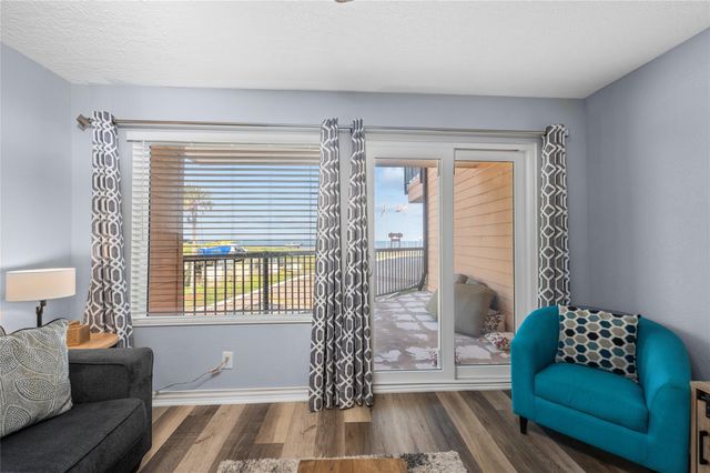9520 Seawall Boulevard 108, Galveston, TX 77554