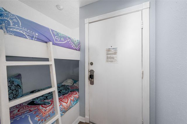 9520 Seawall Boulevard 108, Galveston, TX 77554