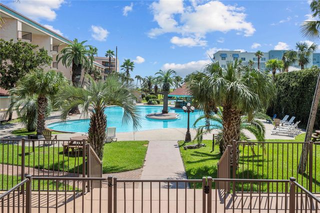 9520 Seawall Boulevard 108, Galveston, TX 77554