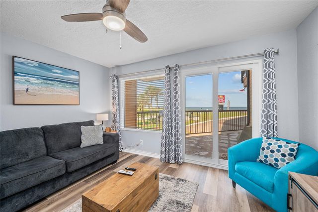 9520 Seawall Boulevard 108, Galveston, TX 77554