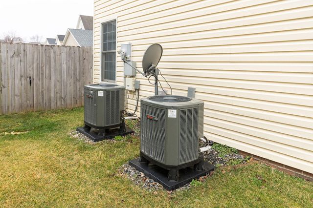 209 EVERSHIRE ST, Waynesboro, VA 22980