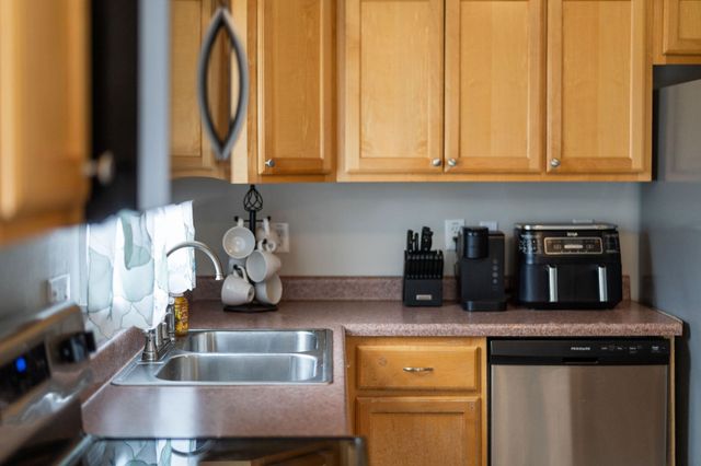 209 EVERSHIRE ST, Waynesboro, VA 22980