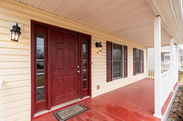 209 EVERSHIRE ST, Waynesboro, VA 22980