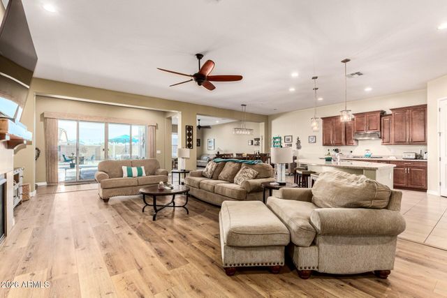 18360 W MONTECITO Avenue, Goodyear, AZ 85395