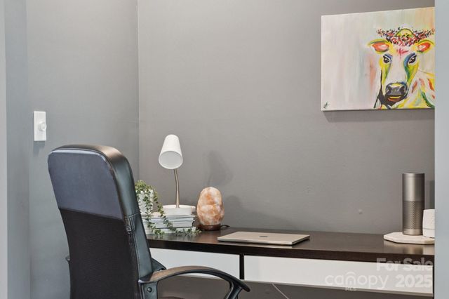 8838 Hunter Ridge Drive, Charlotte, NC 28226