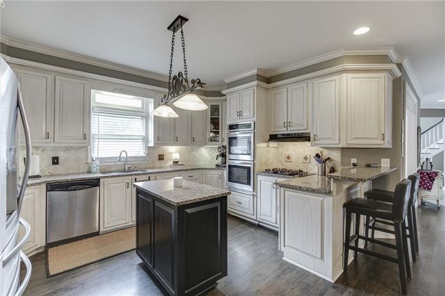 5332 Candleberry Drive SW, Lilburn, GA 30047