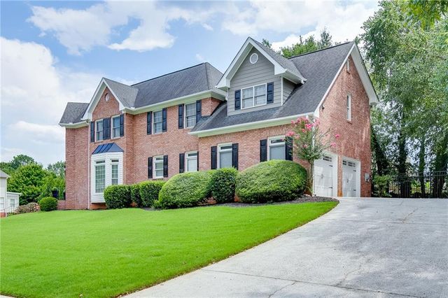 5332 Candleberry Drive SW, Lilburn, GA 30047