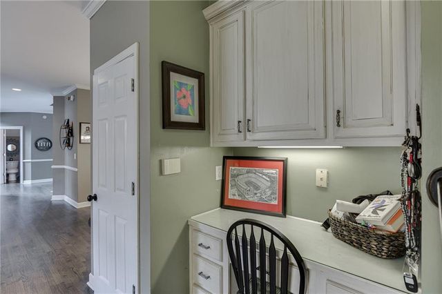 5332 Candleberry Drive SW, Lilburn, GA 30047