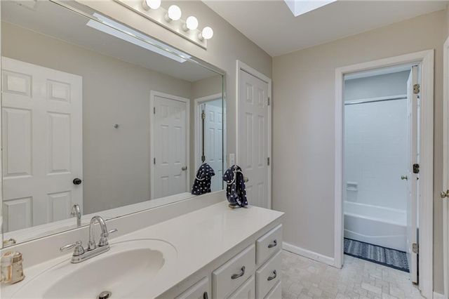 5332 Candleberry Drive SW, Lilburn, GA 30047