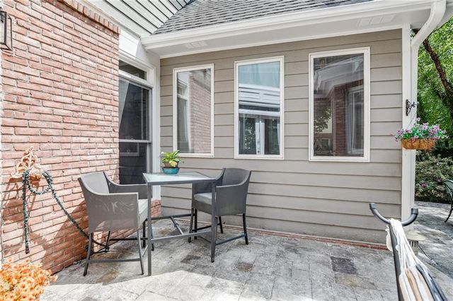 5332 Candleberry Drive SW, Lilburn, GA 30047