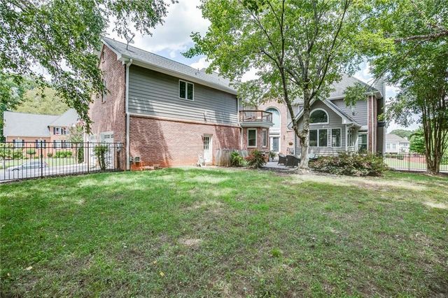5332 Candleberry Drive SW, Lilburn, GA 30047
