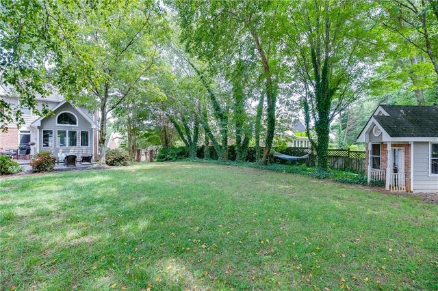 5332 Candleberry Drive SW, Lilburn, GA 30047