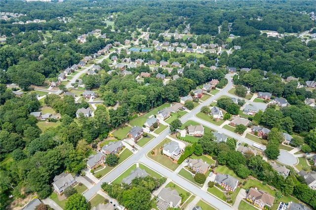 5332 Candleberry Drive SW, Lilburn, GA 30047