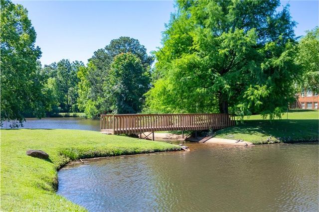 5332 Candleberry Drive SW, Lilburn, GA 30047