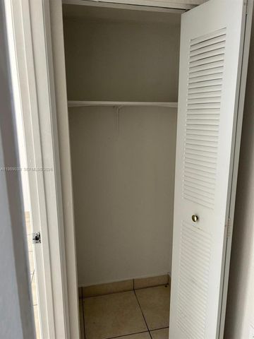 128 W 21st St 102, Hialeah, FL 33010