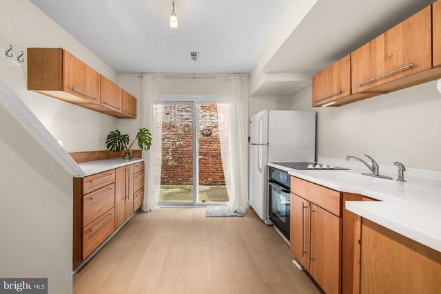 5 E HAMBURG ST, Baltimore, MD 21230