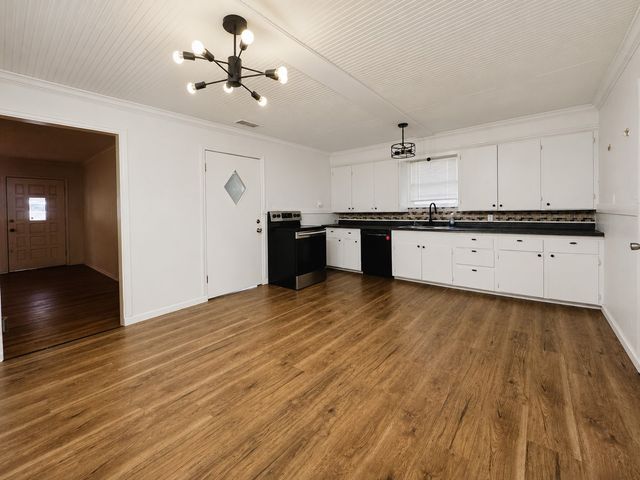 1107 N Ollie Street, Stephenville, TX 76401
