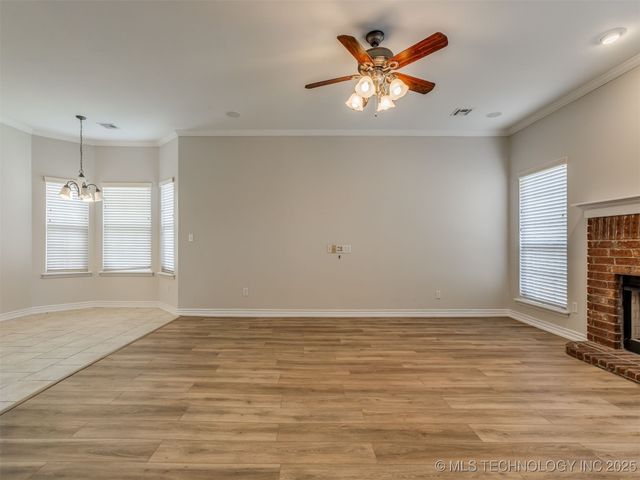 29367 E 28th Street, Broken Arrow, OK 74014