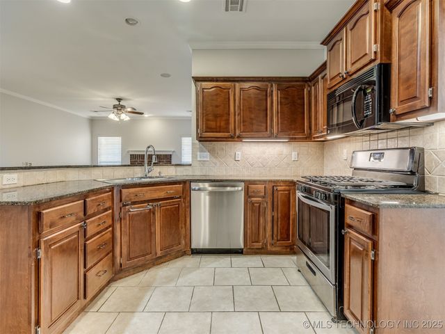 29367 E 28th Street, Broken Arrow, OK 74014