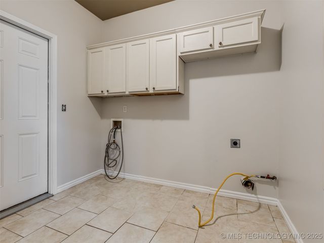 29367 E 28th Street, Broken Arrow, OK 74014