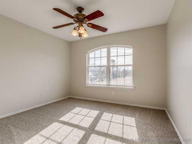 29367 E 28th Street, Broken Arrow, OK 74014