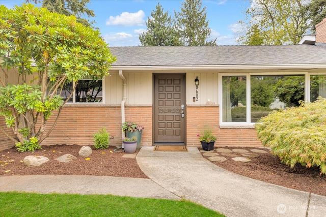 8602 Maple Lane, Edmonds, WA 98026