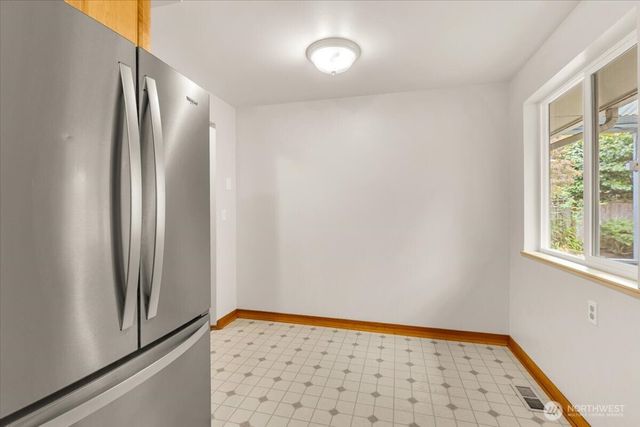 8602 Maple Lane, Edmonds, WA 98026