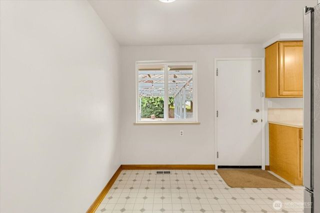 8602 Maple Lane, Edmonds, WA 98026