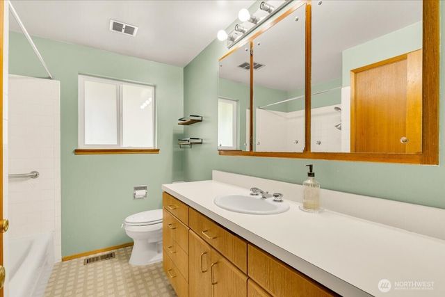 8602 Maple Lane, Edmonds, WA 98026