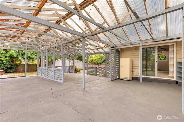 8602 Maple Lane, Edmonds, WA 98026