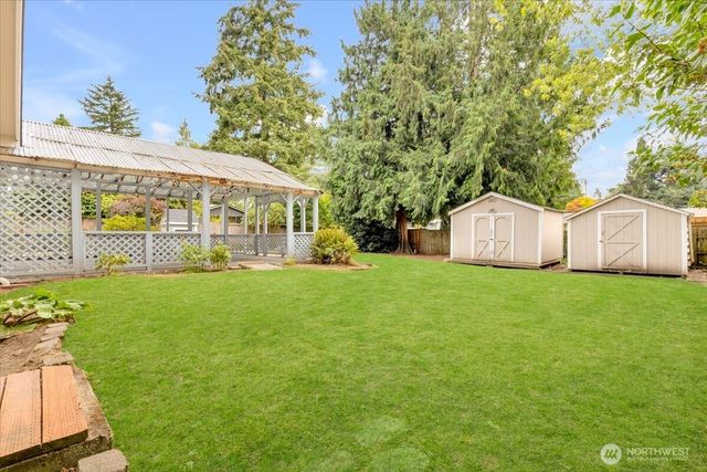 8602 Maple Lane, Edmonds, WA 98026