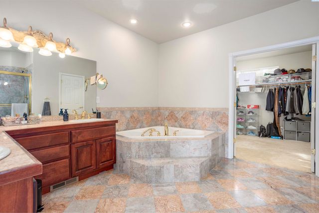 1219 Brentwood Ave, Richland, WA 99352