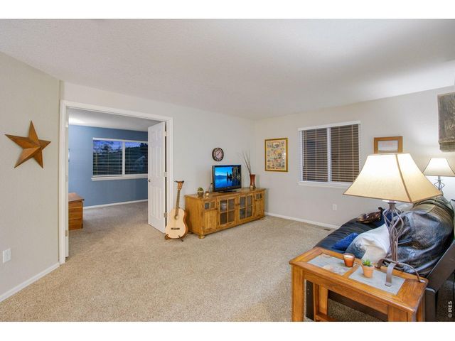 415 Peyton Dr, Fort Collins, CO 80525