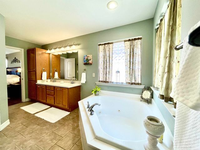 129 Pleasantwood Drive, Maumelle, AR 72113