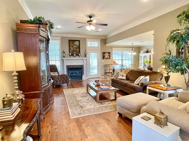 129 Pleasantwood Drive, Maumelle, AR 72113