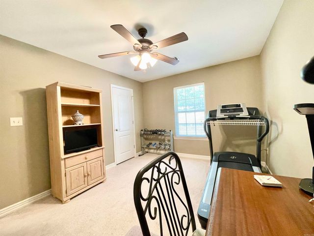 129 Pleasantwood Drive, Maumelle, AR 72113