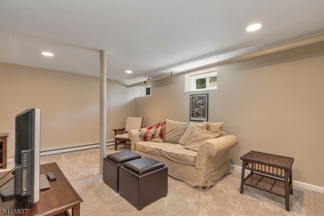 75 Hillside Ave, Berkeley Heights Twp., NJ 07922