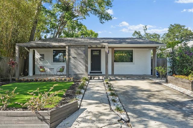 3027 BURLINGTON AVENUE N, St Petersburg, FL 33713
