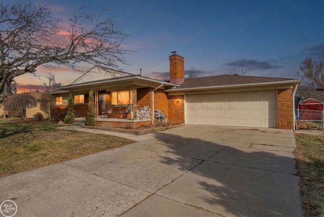 8133 Southfield Drive, Shelby Twp, MI 48316