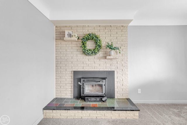 8133 Southfield Drive, Shelby Twp, MI 48316