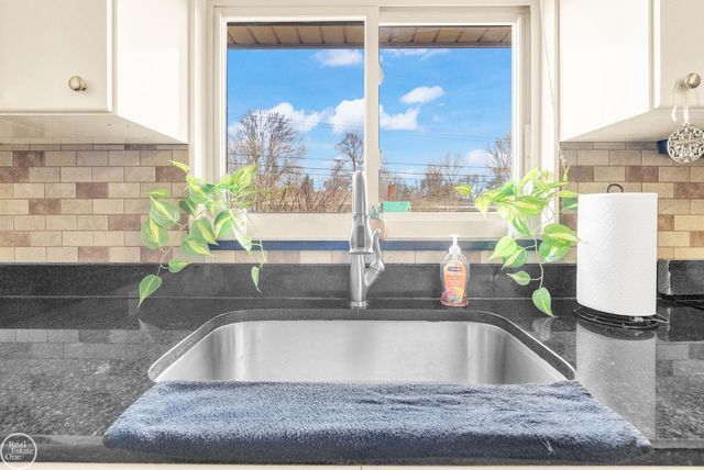 8133 Southfield Drive, Shelby Twp, MI 48316