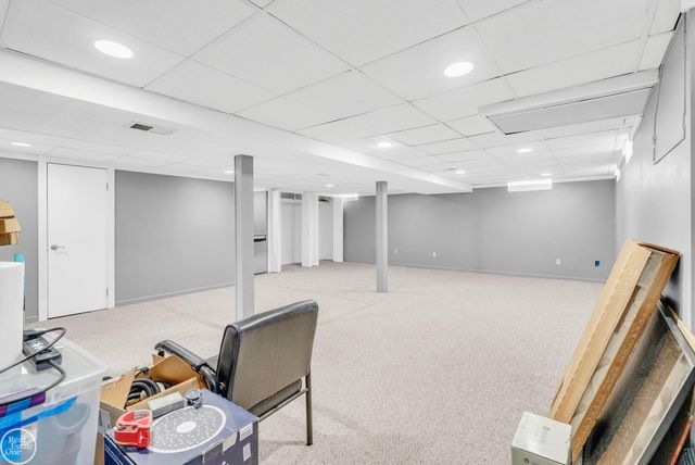 8133 Southfield Drive, Shelby Twp, MI 48316